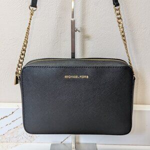Michael Kors black saffiano, crossbody bag. EUC!